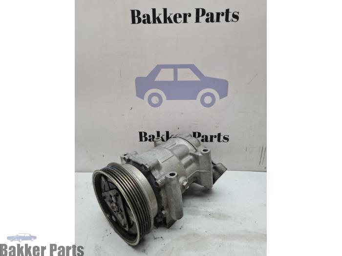Pompe clim d'un Renault Kangoo, Autos : Pièces & Accessoires, -, Renault, -, 3 mois de garantie