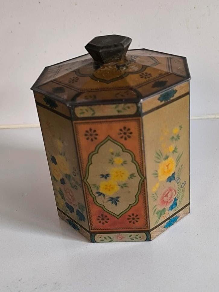 Antiek achthoekig blik, Ophalen of Verzenden