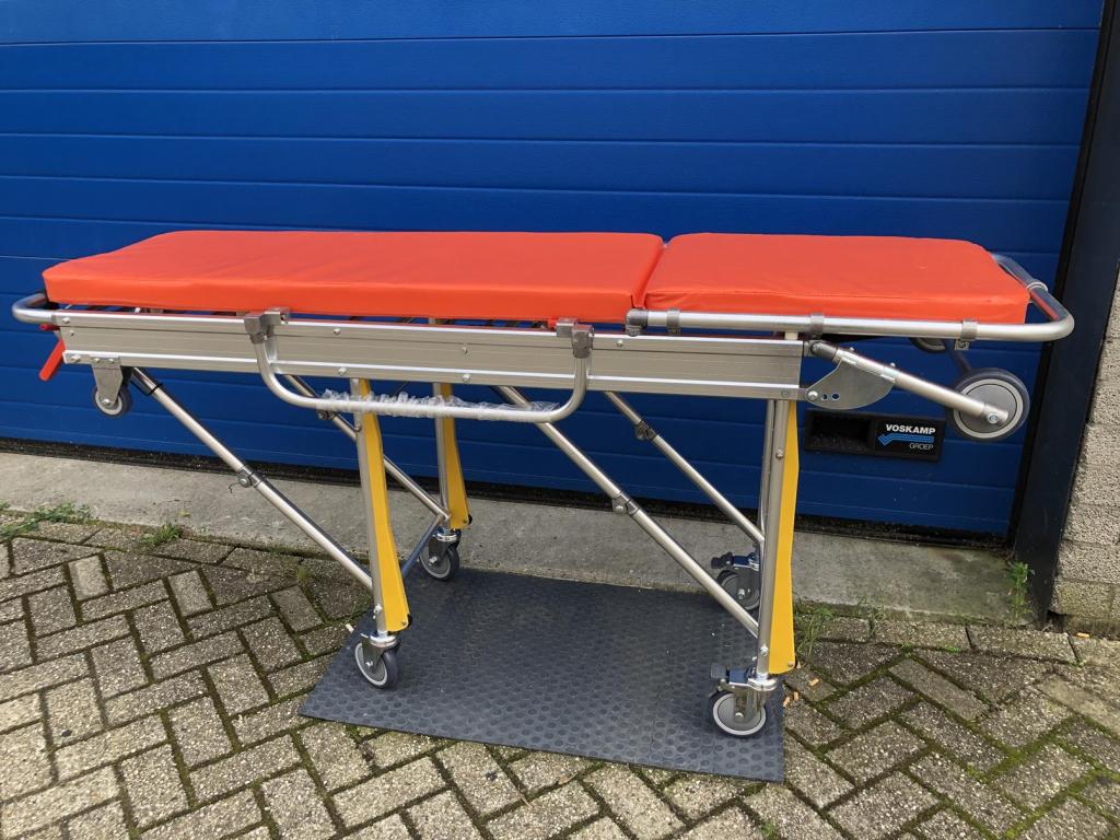 Ambulance brancards nieuw opklapbaar met matras