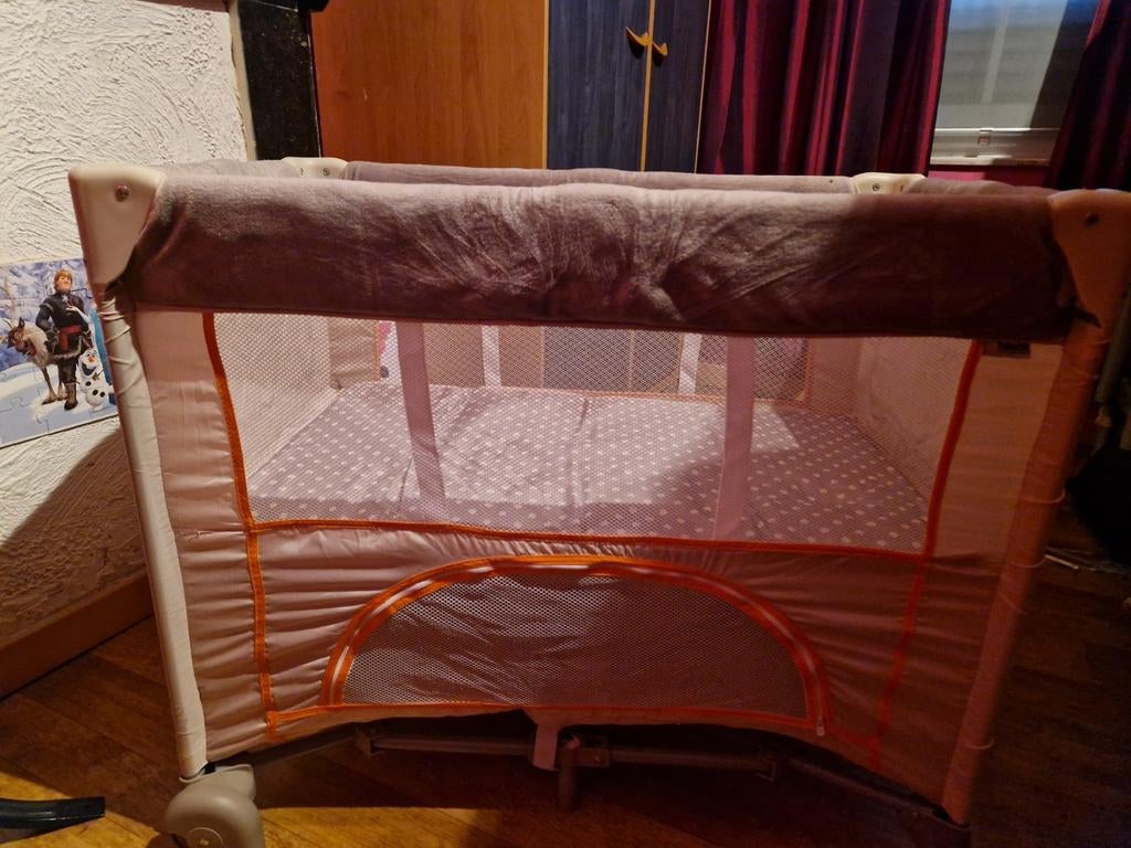 Klein babybedje, Kinderen en Baby's, Babywiegjes en Ledikanten, Zo goed als nieuw, Reisbedje, Ophalen