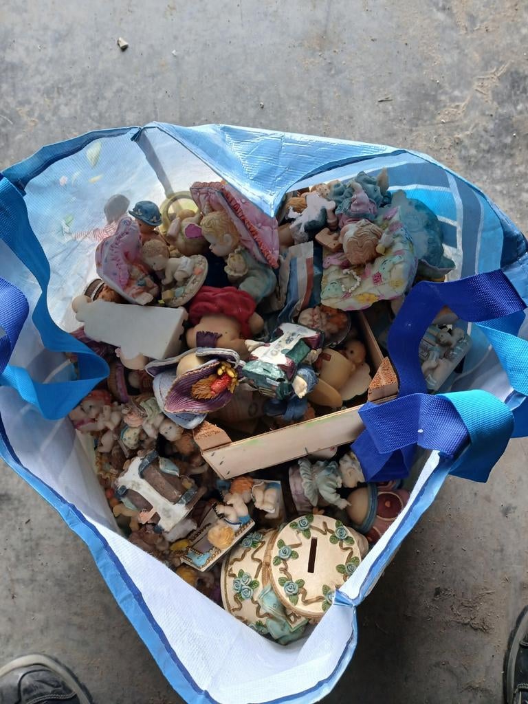 Beeldjes gratis, Ophalen, Zo goed als nieuw