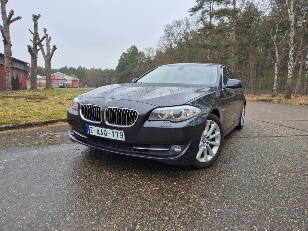 BMW 520D AUTOMAAT TOPSTAAT ( NAVI, LEDER), Auto's, Automaat, Achterwielaandrijving, 4 cilinders, Zwart