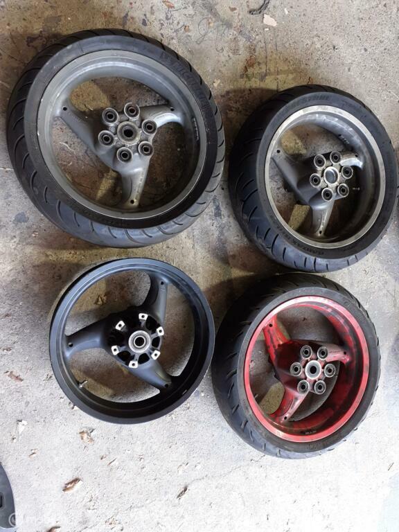 Achterwiel achtervelg wiel velg 4.5j Monster 620 695, Motoren, Gebruikt, Ophalen of Verzenden