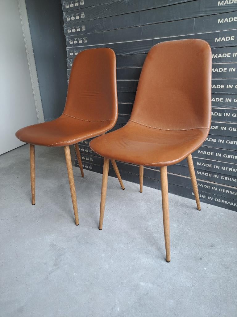 2 kunstlederen stoelen, Gebruikt, Twee, Bruin, Ophalen