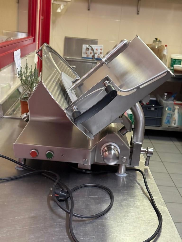 Vleessnijmachine, Ophalen, Gebruikt