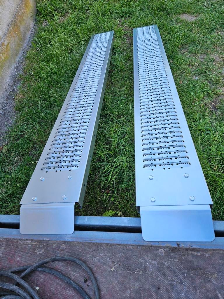 Oprijplaaten rechten L=190cm belasti 200x2 =400 kg Houthalen, Ophalen