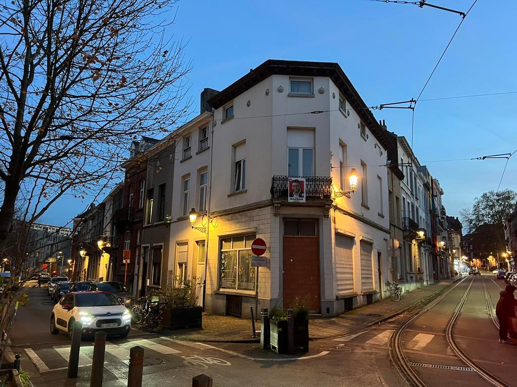 Maison de commerce à Schaerbeek, 162 m², 7 pièces, Ventes sans courtier, Maison de coin