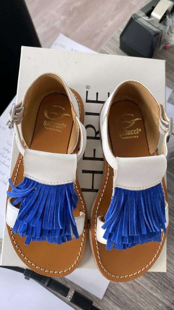 kinder sandalen galluci, Meisje, Overige typen, Ophalen of Verzenden, Zo goed als nieuw