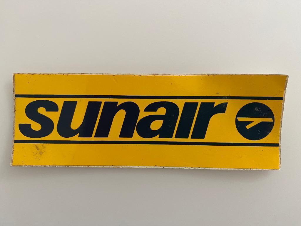 Vintage Sticker Sunair Wedstrijd 1974 -1975, Ophalen of Verzenden, Zo goed als nieuw, Merk
