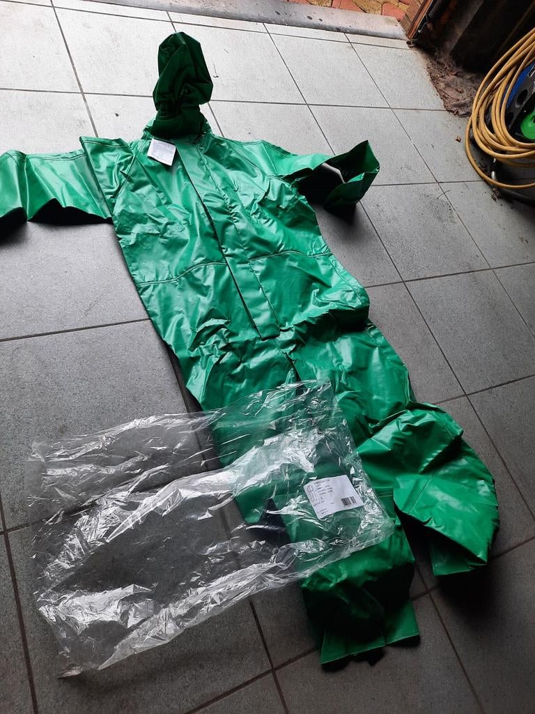 Salopette pvc NEUVE, Caravanes & Camping, Enlèvement