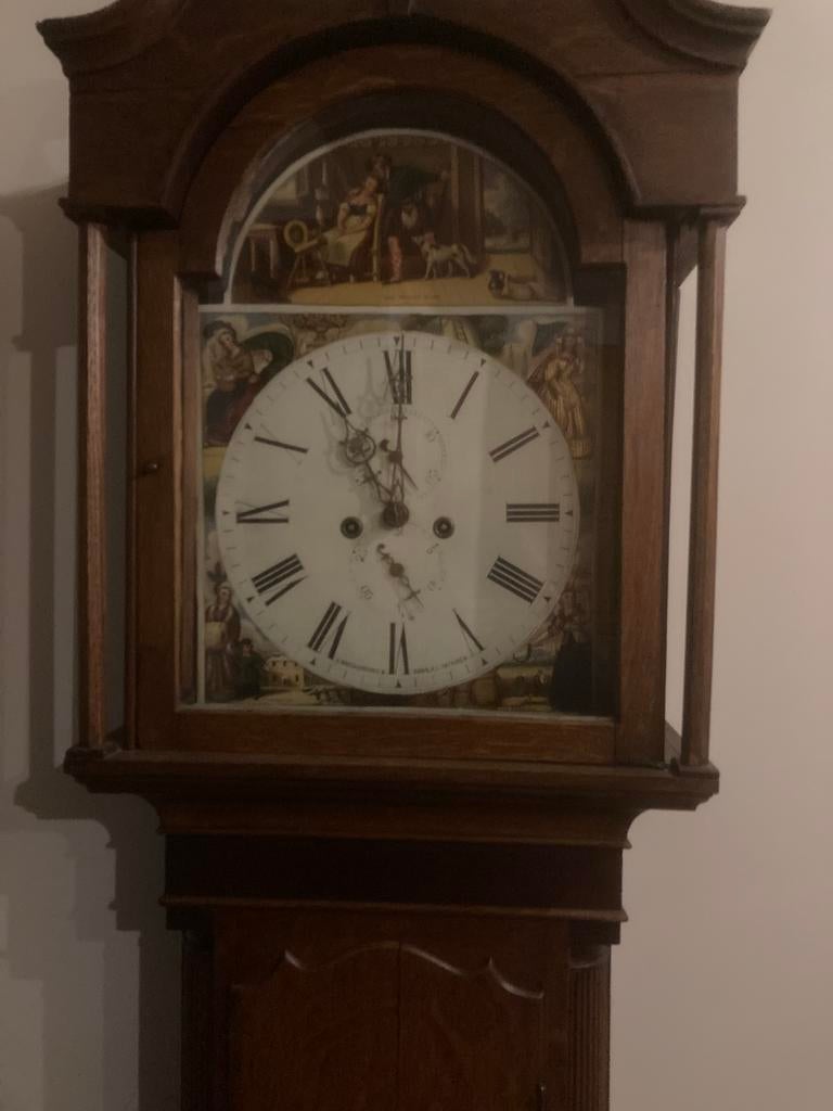 Engelse staande klok, Ophalen