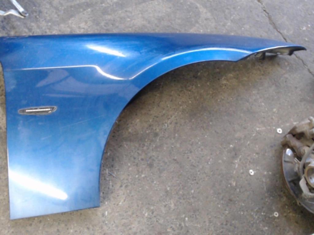 Aile avant droit BMW (E90) 2005-2008 LP/13471, Autos : Pièces & Accessoires, Carrosserie & Tôlerie, BMW, Avant, Utilisé, Enlèvement ou Envoi