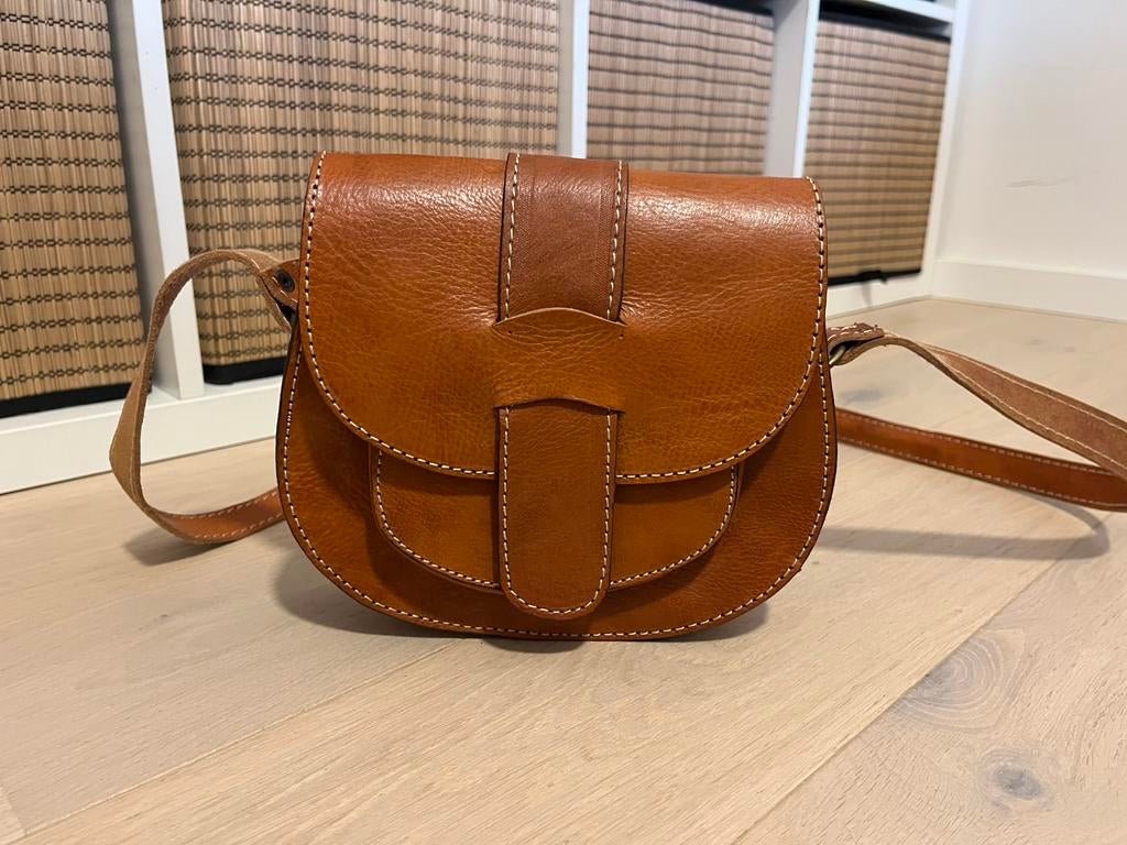 Lederen tasje/crossbody camel kleur, Ophalen, Zo goed als nieuw