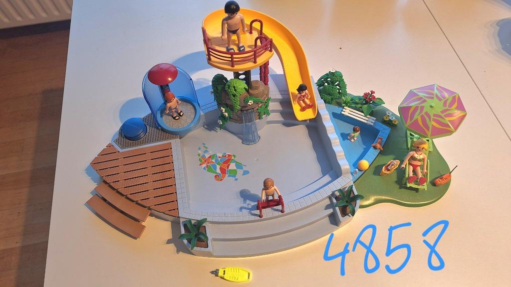Playmobil: zwembad met glijbaan, douche en kinderbad, Kinderen en Baby's, Speelgoed | Playmobil, Zo goed als nieuw, Los Playmobil