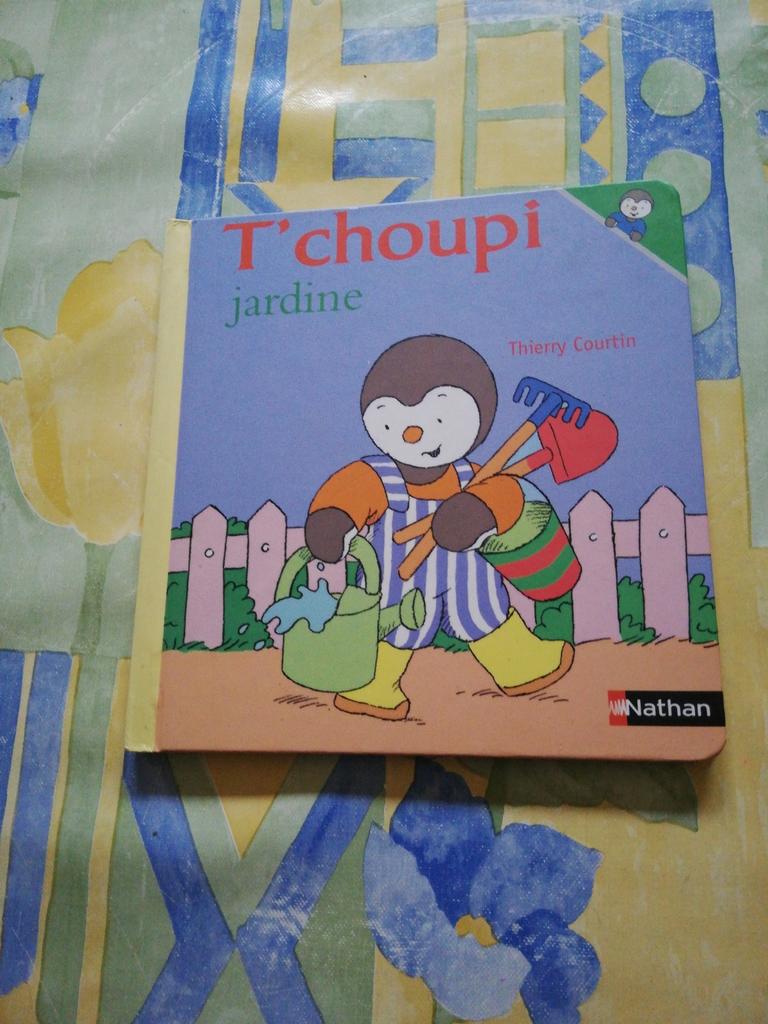T'choupi jardine., Livres, Enlèvement ou Envoi, Comme neuf