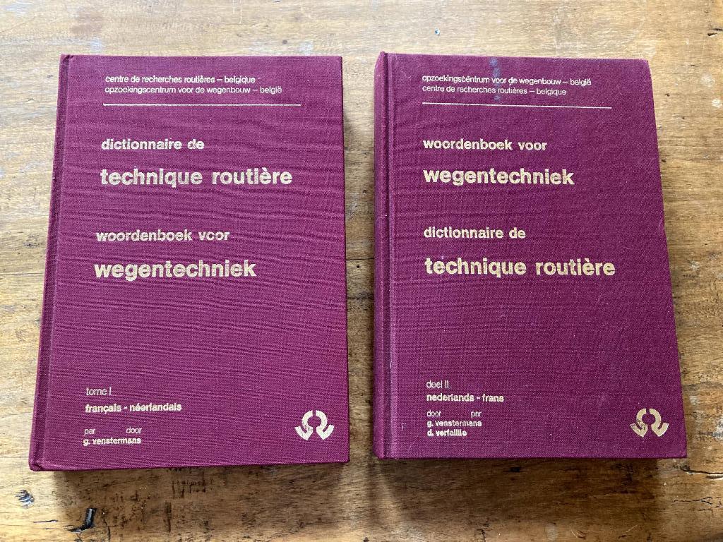 Rare! 2 dictionnaires fr/néerl sur la technique routière, Livres, Enlèvement, Comme neuf, Français