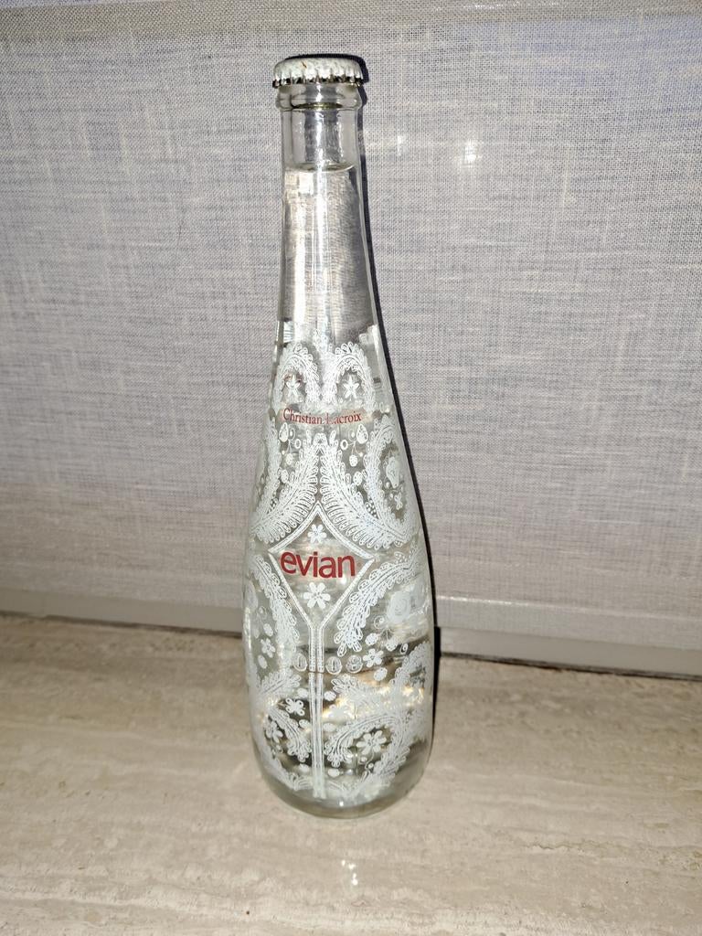 Evian limited edition fles christian lacroix, Verzamelen, Ophalen of Verzenden, Nieuw