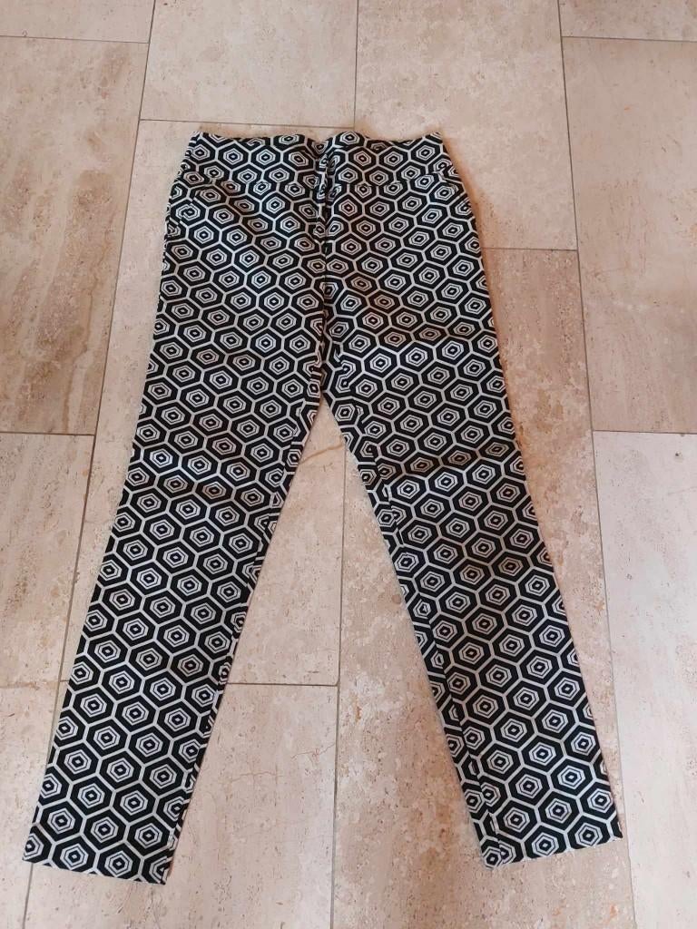 broek caroline biss m36, Kleding | Dames, Broeken en Pantalons, Zwart, Ophalen of Verzenden, Zo goed als nieuw, Maat 36 (S)
