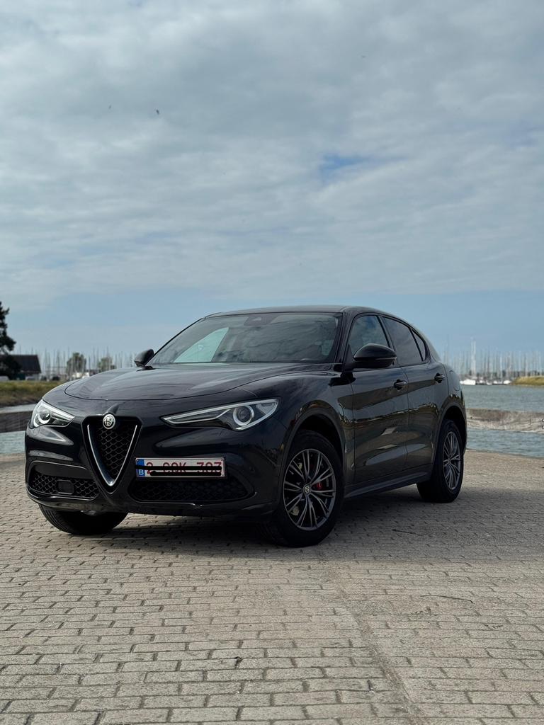Alfa Romeo Stelvio, Autos, Achat, Noir, 5 portes, Automatique