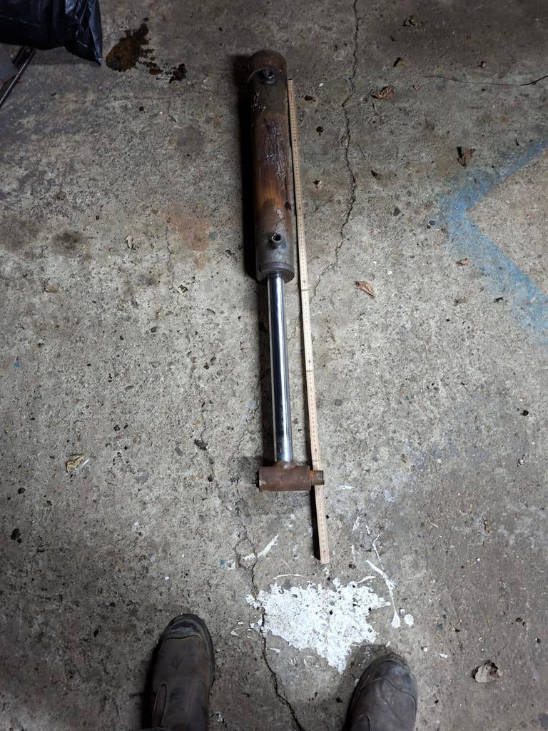 Hydroliek piston kliefmachine, Ophalen