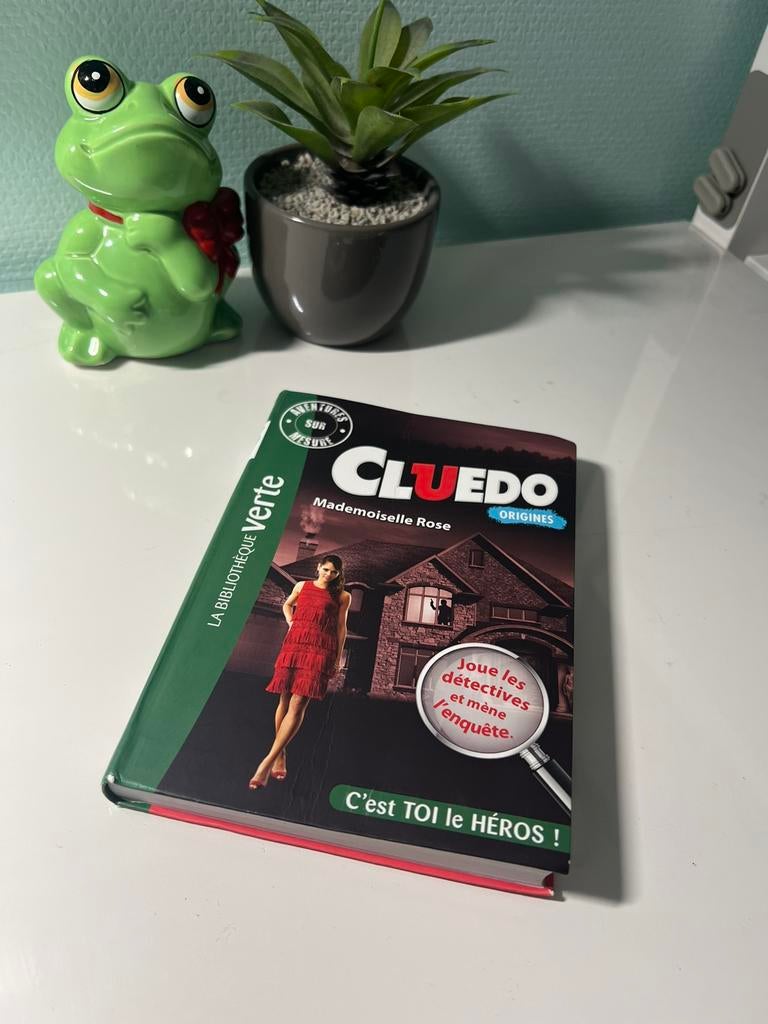 Cluedo Origins – Mademoiselle Rose 2019 FR, Boeken, Kinderboeken | Jeugd | 10 tot 12 jaar, Zo goed als nieuw, Fictie, Ophalen of Verzenden