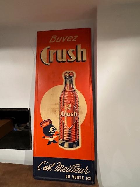 Plaque TOLE EMBOUTIE  PUBLICITE Buvez CRUSH, Enlèvement, Utilisé, Panneau publicitaire