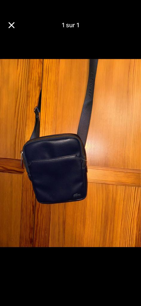 Sacoche Lacoste Bleu marine en cuir, Enlèvement, Comme neuf, Bleu, Cuir