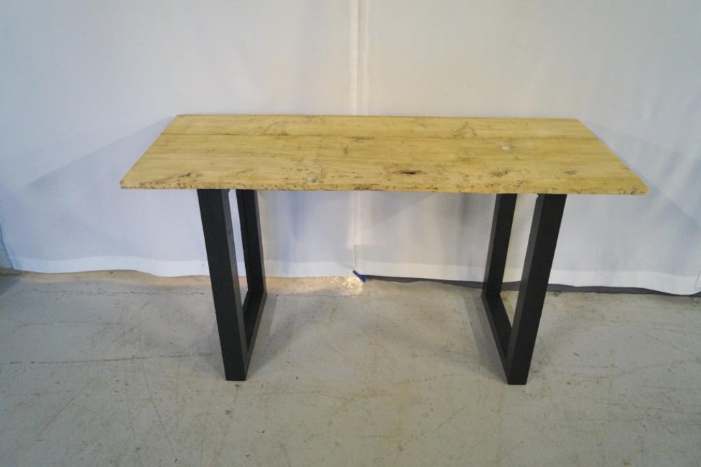 Table ancienne avec dessus de porte de grange ancienne L 143, Enlèvement