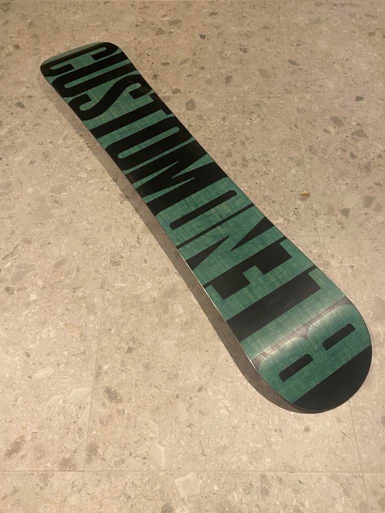 Snowboard BURTON Twin Flying V — Collection hiver 2015, Sports & Fitness, Snowboard, Enlèvement, Utilisé, Planche