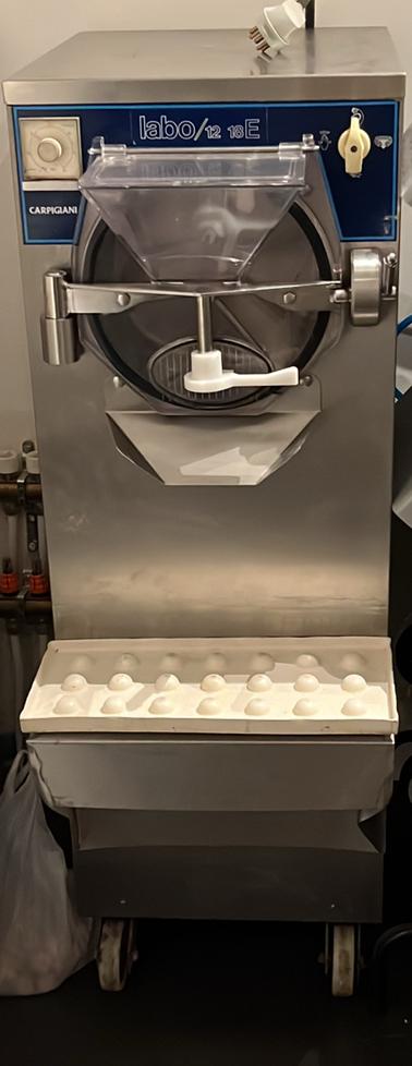 GEZOCHT: deksel carpigiani labo 12/18E, Elektronische apparatuur, IJsmachines, Ophalen