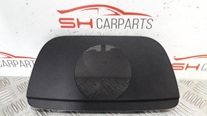 Chapeau de haut-parleur d'un Mercedes CLA, 3 mois de garantie, Utilisé, -, -