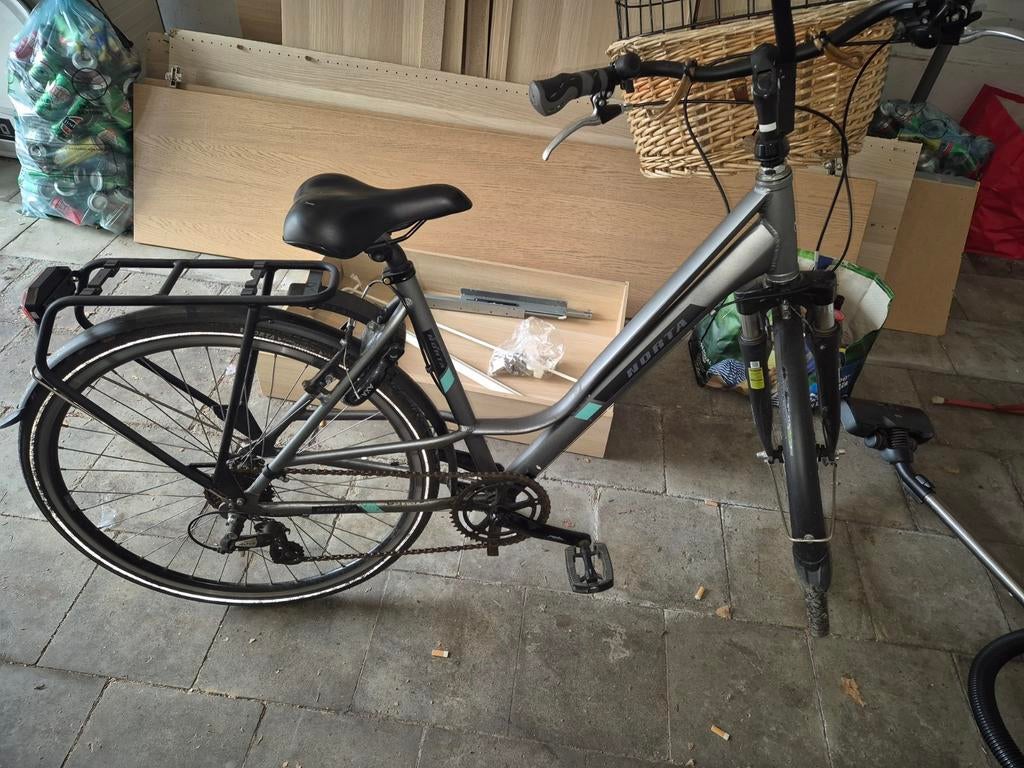 Aussi bon qu'un vélo Norta A30 neuf, plaisir de conduire gar, Enlèvement