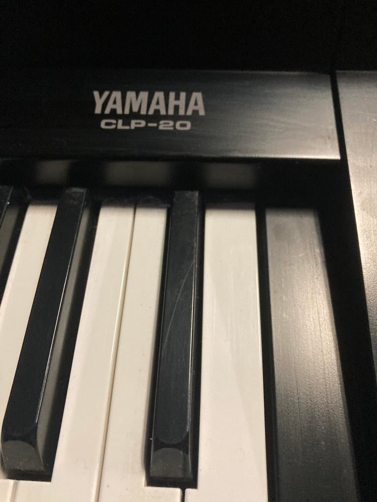 Yamaha  clavinova CLP-20., Muziek en Instrumenten, Piano's, Ophalen, Zo goed als nieuw