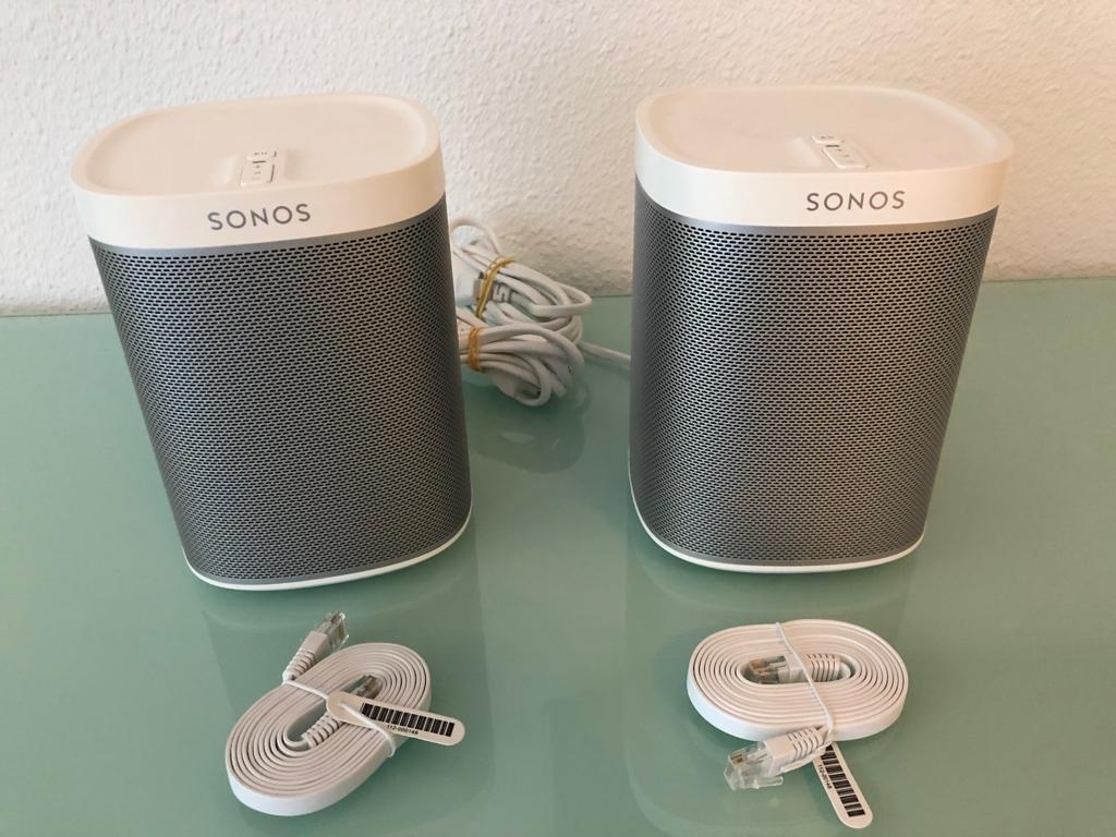 set Sonos Play 1 luidsprekers wit., Audio, Tv en Foto, Ophalen of Verzenden, Zo goed als nieuw, Front, Rear of Stereo speakers