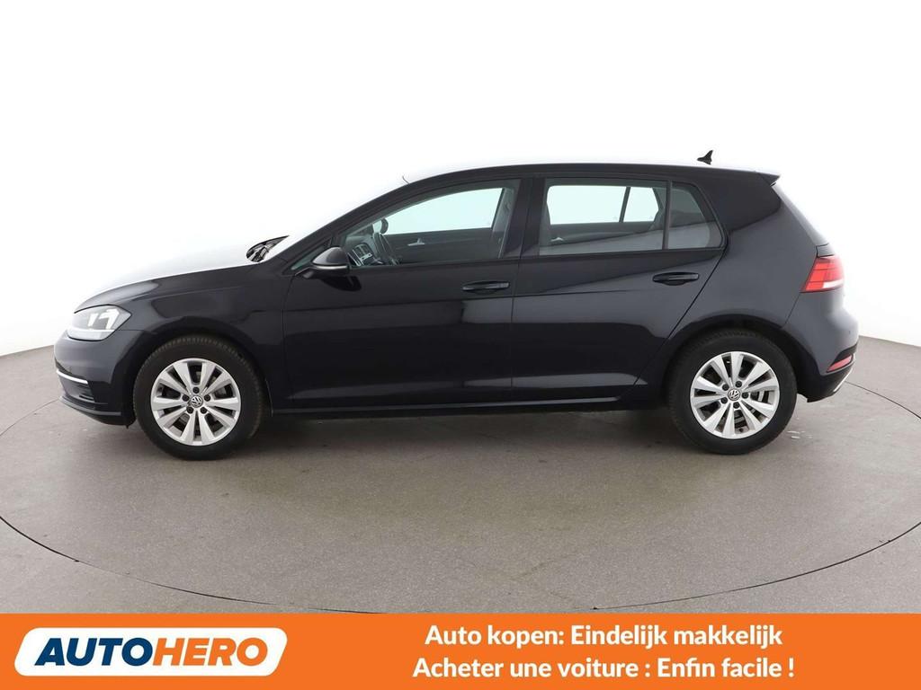 Volkswagen Golf 1.0 TSI Comfortline BlueMotion (bj 2017), Auto's, Stof, Gebruikt, Zwart, 1236 kg