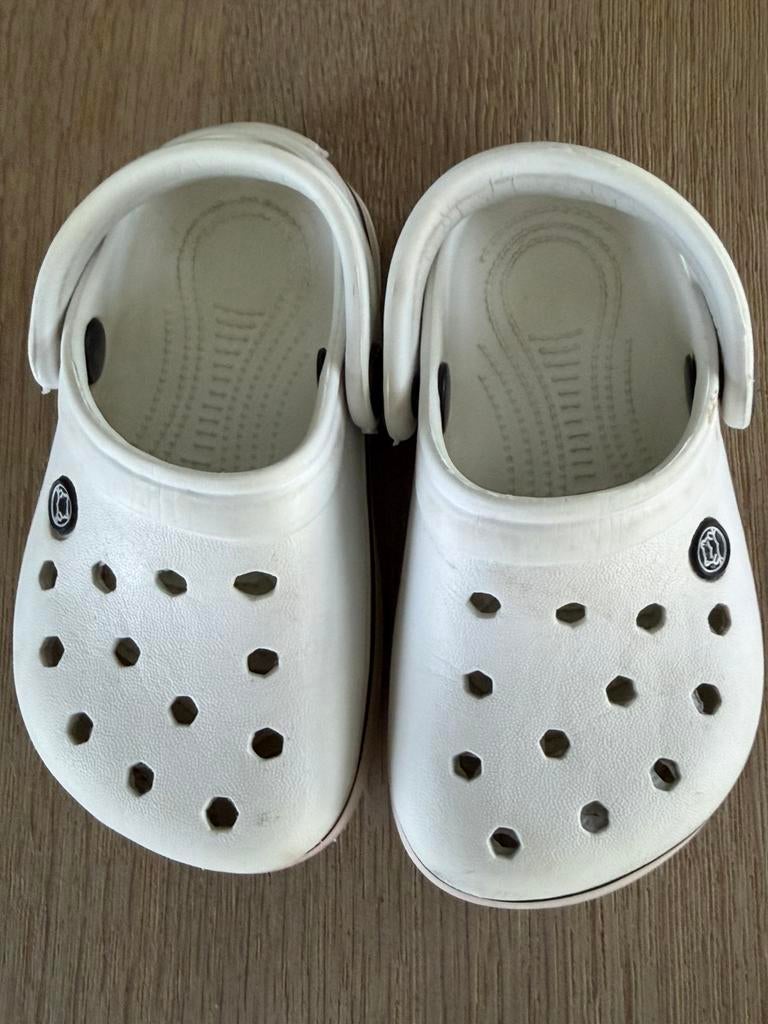 Leuke crocs in nette staat (23), Ophalen, Meisje, Overige typen, Zo goed als nieuw