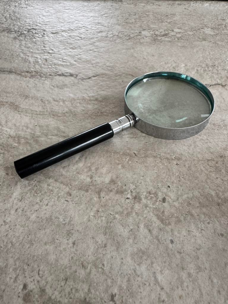 Japans vergrootglas, Enlèvement, Comme neuf