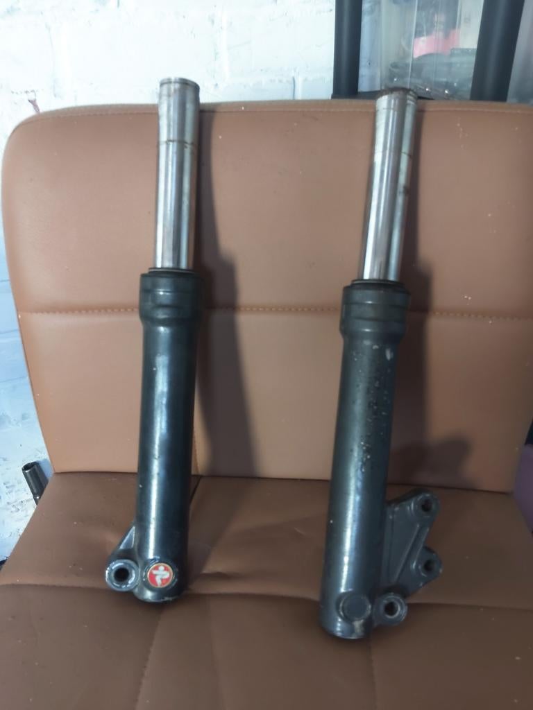 Voorvork veren MBK booster, Fietsen en Brommers, Ophalen of Verzenden, Zo goed als nieuw, Overige typen