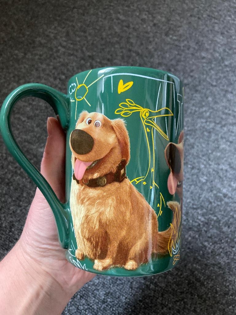 Nieuwe Disney mok Up ( Dug ) Disney Store, Verzamelen, Ophalen of Verzenden, Nieuw, Servies