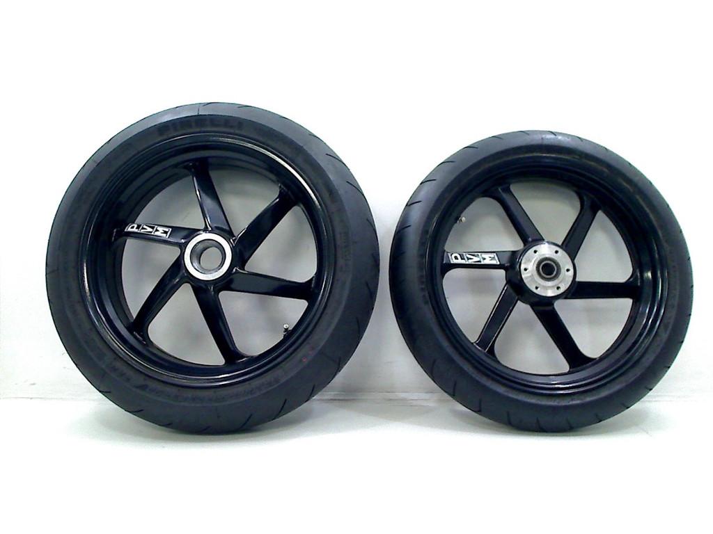 JEU DE JANTES PVM Ducati 916 (01-1970/-), Motos, Dhr. S. di Majo, Utilisé, Info@cama-motorparts.nl, P.J. Troelstraweg 8 8
3144 CX  MAASSLUIS, NL