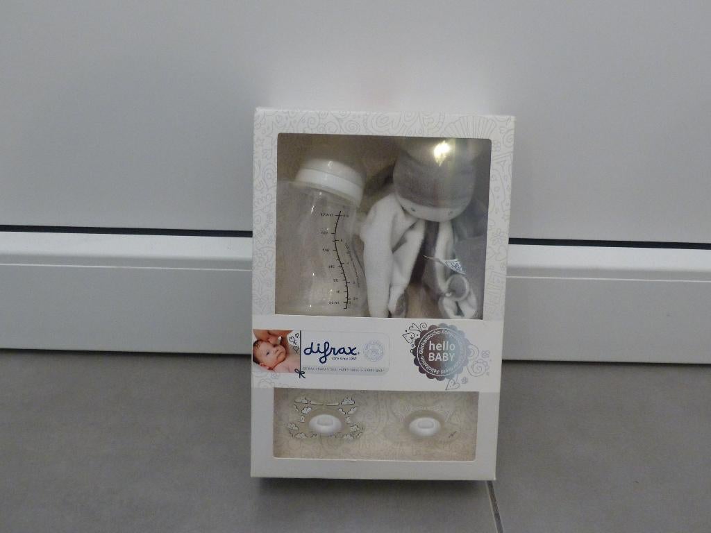 Difrax cadeausetje met flesjes / speentje, Kinderen en Baby's, Babyvoeding en Toebehoren, Ophalen of Verzenden, Zo goed als nieuw
