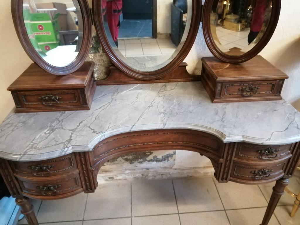 Antieke kaptafel, Ophalen