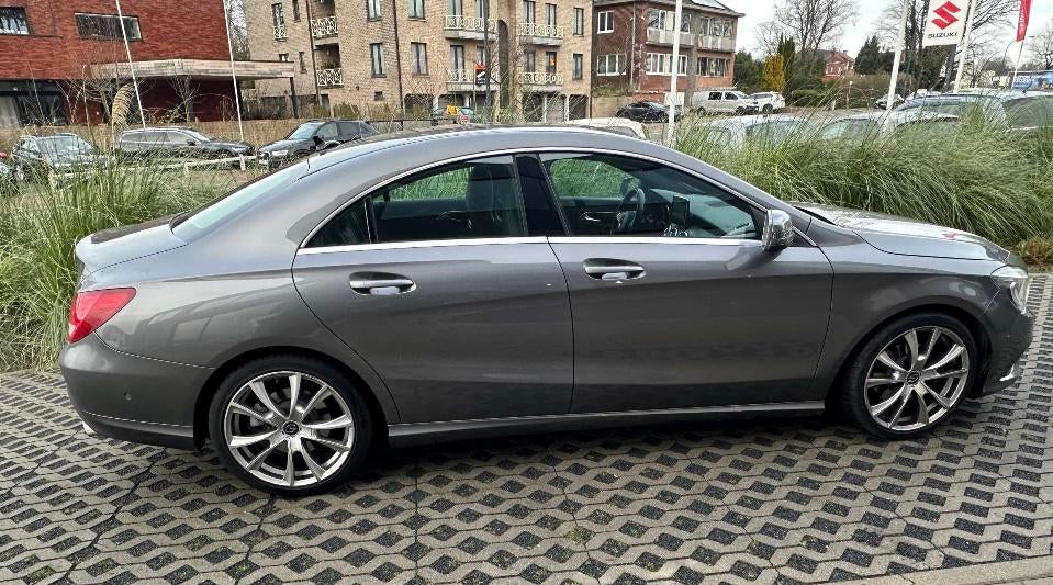 Mercedes CLA180 Automatique 2016, 1600cc, Essence, Autos, Euro 6, 5 portes, Berline, Automatique