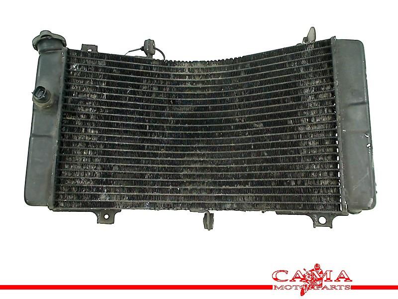 RADIATEUR EAU Suzuki GSX R 600 1997-2000 SRAD (GSXR 600), Motos, Dhr. S. di Majo, Utilisé, Info@cama-motorparts.nl, P.J. Troelstraweg 8 8
3144 CX  MAASSLUIS, NL
