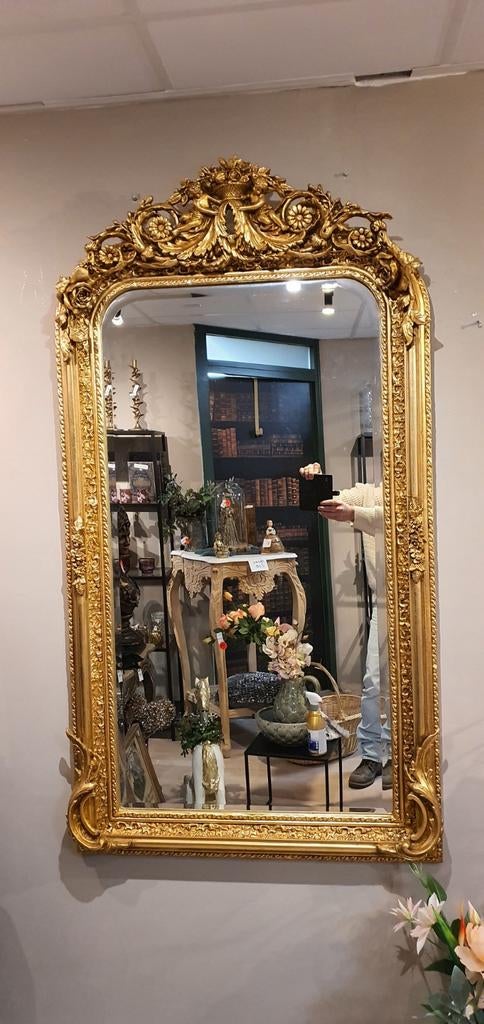 Barok Spiegel met  engelen en bloemen., Ophalen