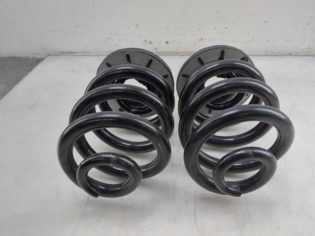 RESSORT DE SUSPENSION ARRIERE Volkswagen Transporter T6, Utilisé, Volkswagen