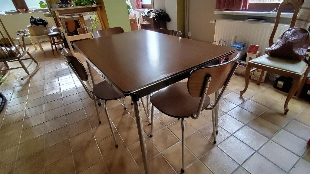 tafel en stoelen formica, Ophalen