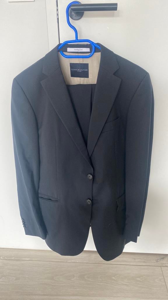Tommy hilfiger kostuum maat 48 //, Ophalen of Verzenden, Zo goed als nieuw, Maat 48/50 (M), Zwart