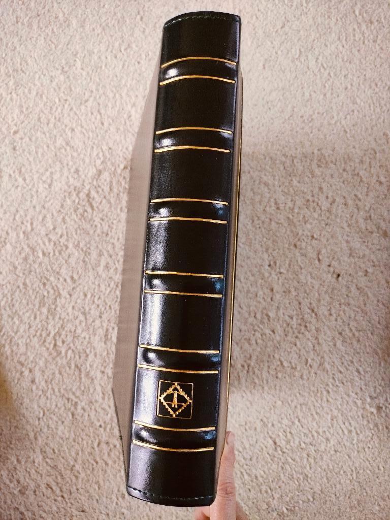 Album Leuchtturm Grande Classic noir - 46 feuilles noires, Envoi, Album de collection