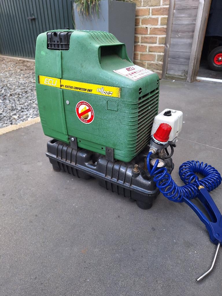 Compressor, Ophalen, 6 tot 10 bar, Zo goed als nieuw, Olievrij